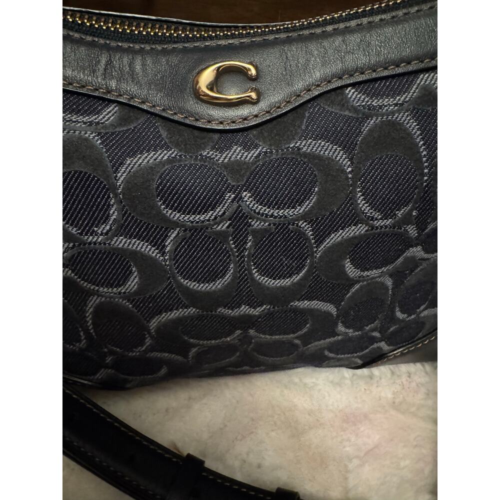 EXCELLENT CONDITION Coach Denim leather coach purse - Picture 5 of 10